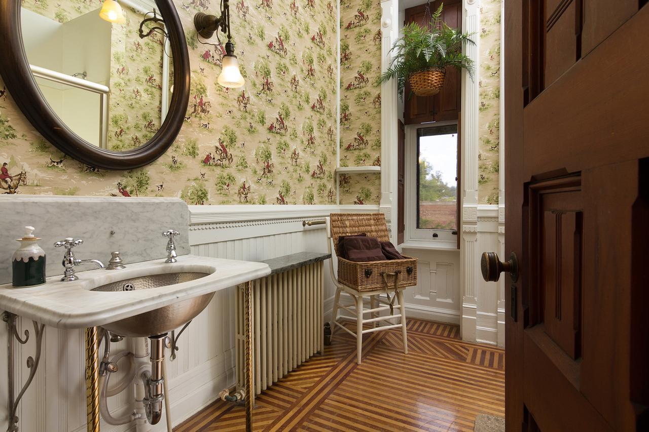 Reynolds Mansion Bed & Breakfast Белфонт Екстериор снимка