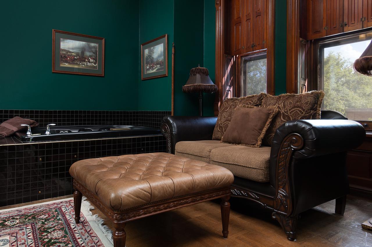 Reynolds Mansion Bed & Breakfast Белфонт Екстериор снимка