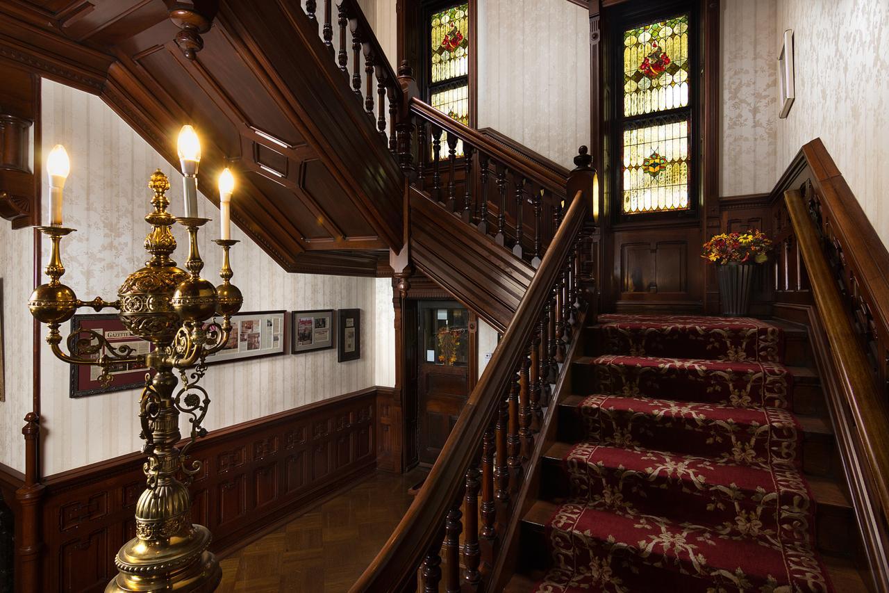 Reynolds Mansion Bed & Breakfast Белфонт Екстериор снимка